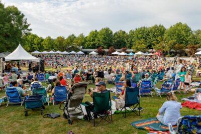 (Photo courtesy: Celebrate Woodinville/Carol Hook/Sarah Kogler).